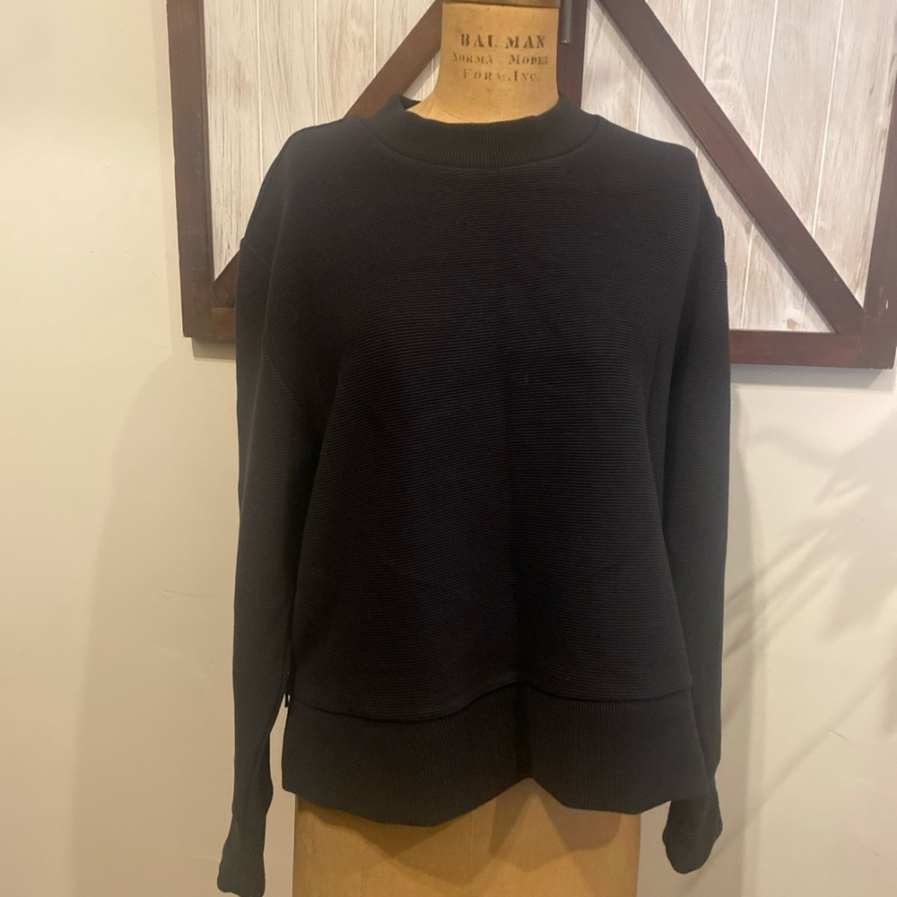Varley Black Crew Neck Sweatshirt crop